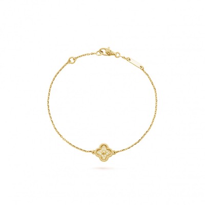 VAN CLEEF ARPELS SWEET ALHAMBRA BRACELET, 1 MOTIF - YELLOW GOLD, DIAMOND 856000 VAN CLEEF ARPELS SWEET ALHAMBRA BRACELET, 1 MOTIF - YELLOW GOLD, DIAMOND 856000